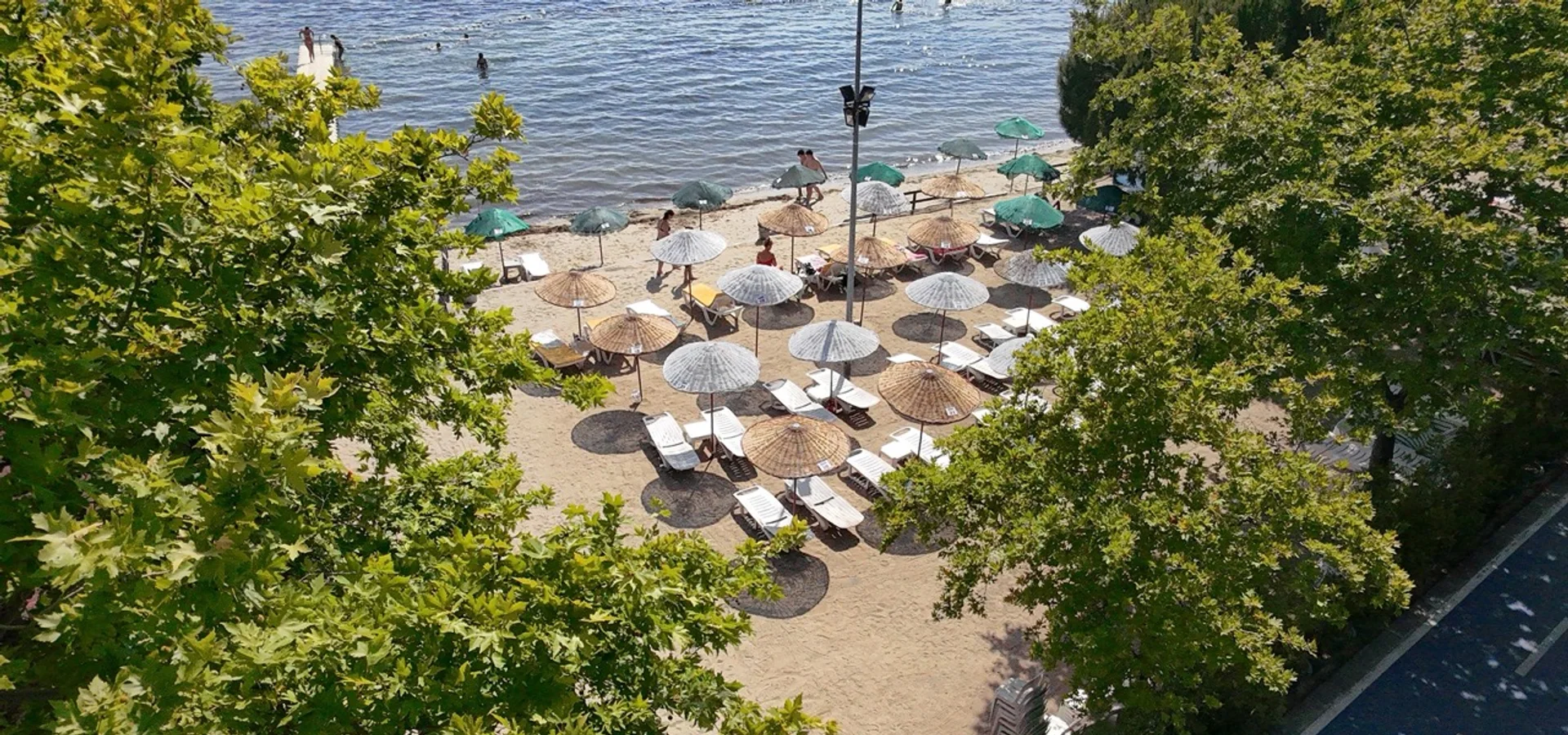 Kafkas Motel Erdek özel plaj ve sahil alanı